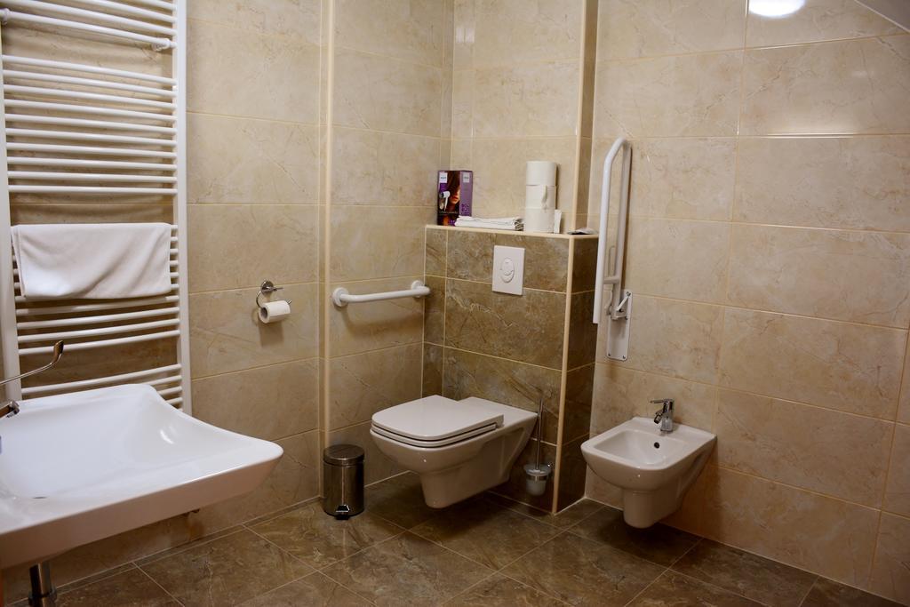 Ferienwohnung Turisticna Kmetija Cebelji Gradic Rogašovci Exterior foto